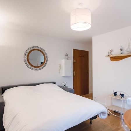 Apartment In A Residence By The Sea Port-en-Bessin-Huppain Bagian luar foto