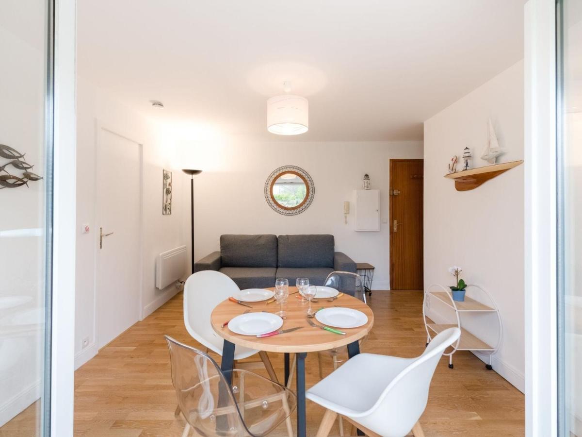 Apartment In A Residence By The Sea Port-en-Bessin-Huppain Bagian luar foto