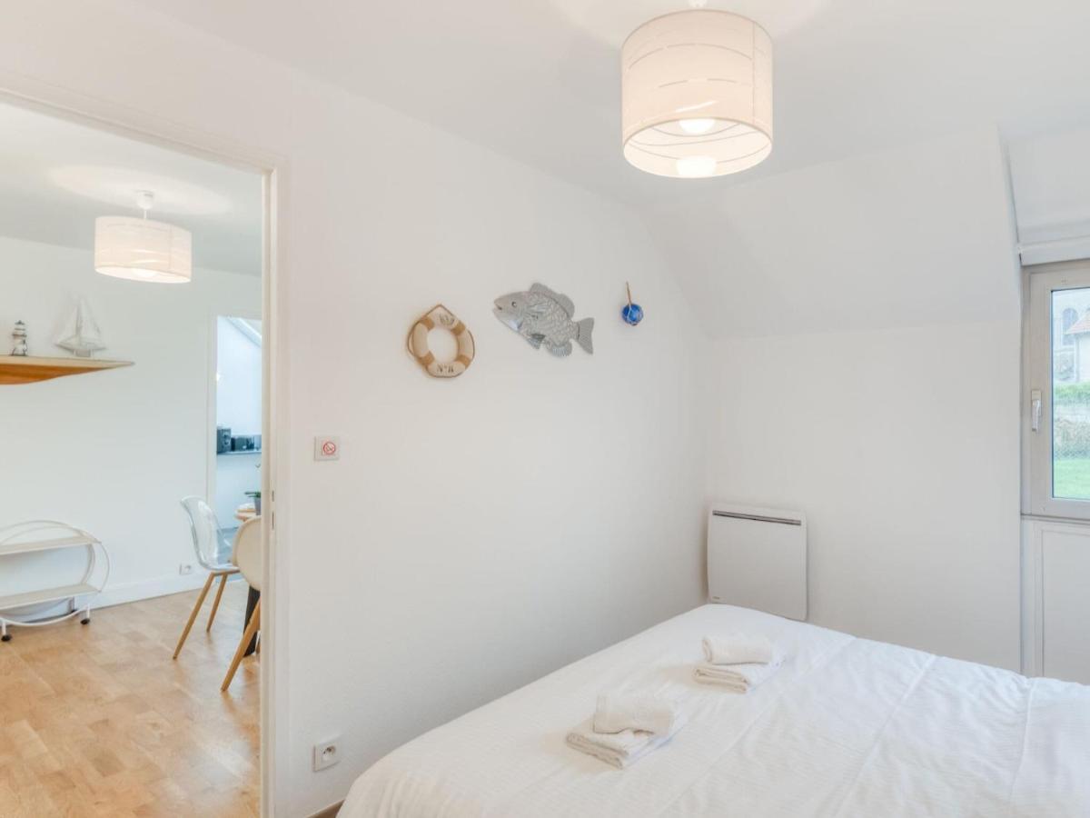Apartment In A Residence By The Sea Port-en-Bessin-Huppain Bagian luar foto